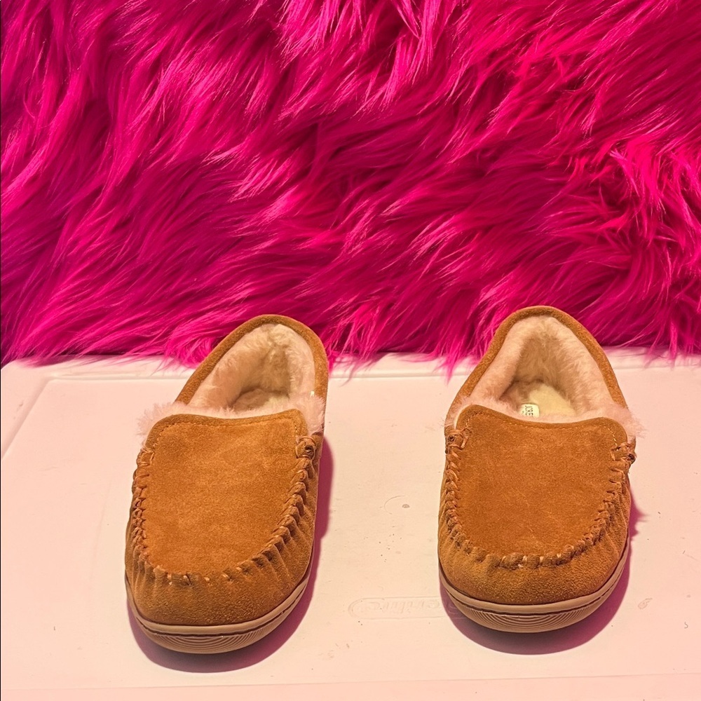 Ladies J. Crew Tan Suede Shearling Lined Moccasin Slippers